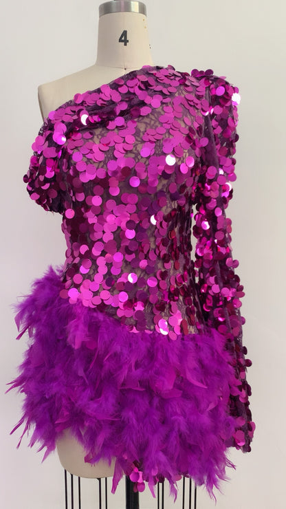 Purple Sequined Feather Skirt One-shoulder Sleeve Short Dress Luxury Party Stage Performance Dress