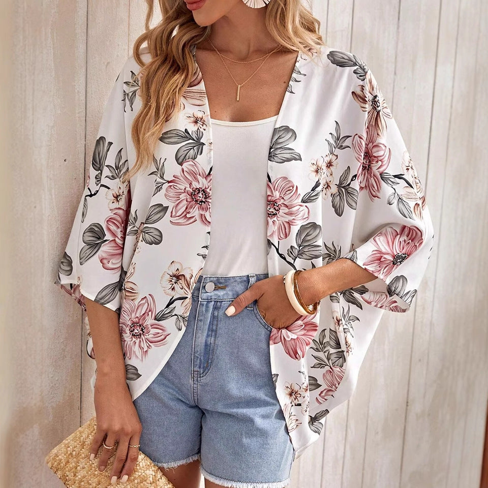 Fashion Printing Without Buckle Batwing Sleeve Coat