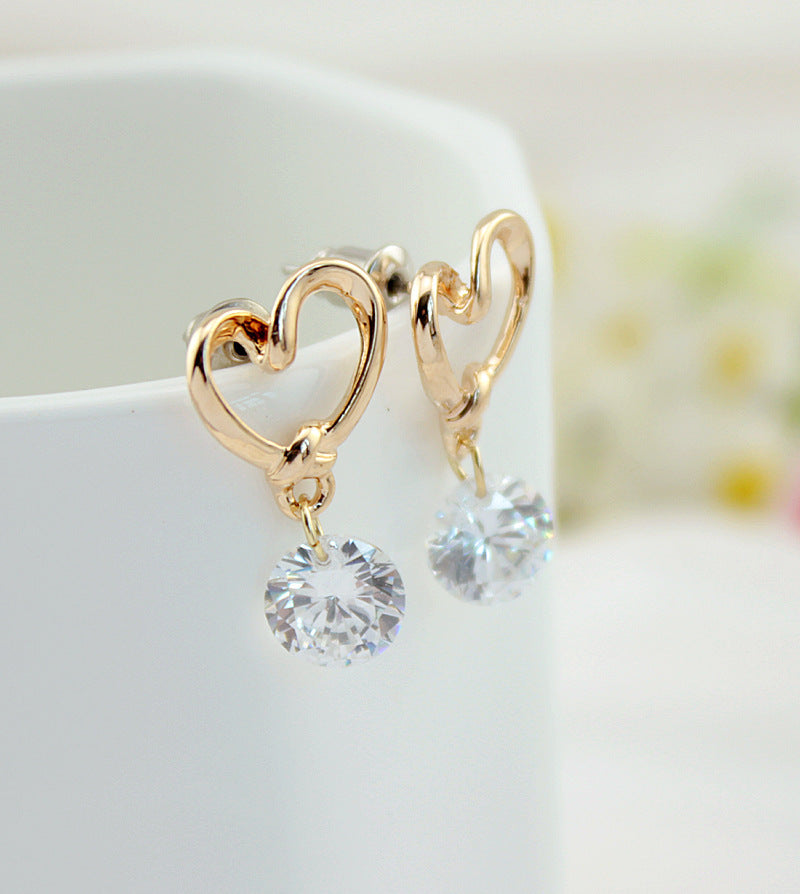 Temperament love earrings