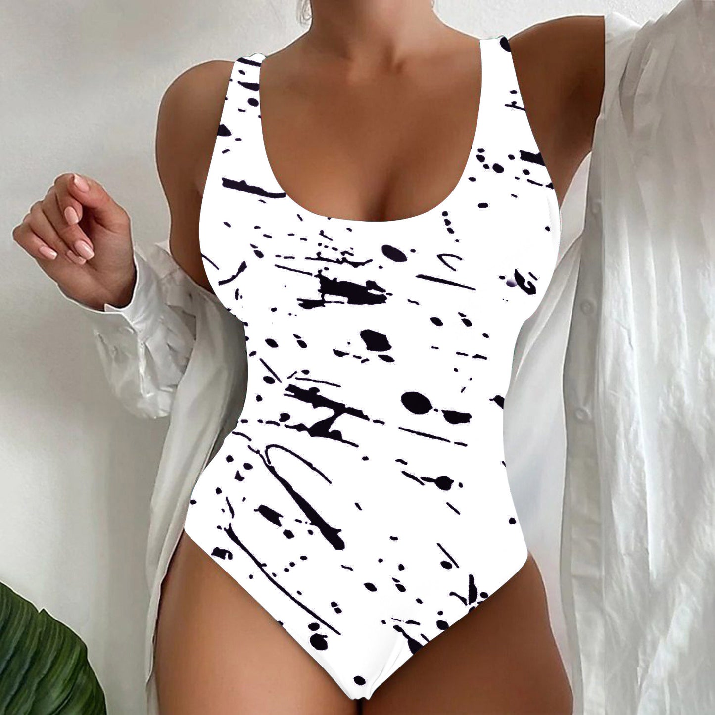 Women's Seaside Beach Swimsuit 3D Contrast Color One-piece Swimsuit