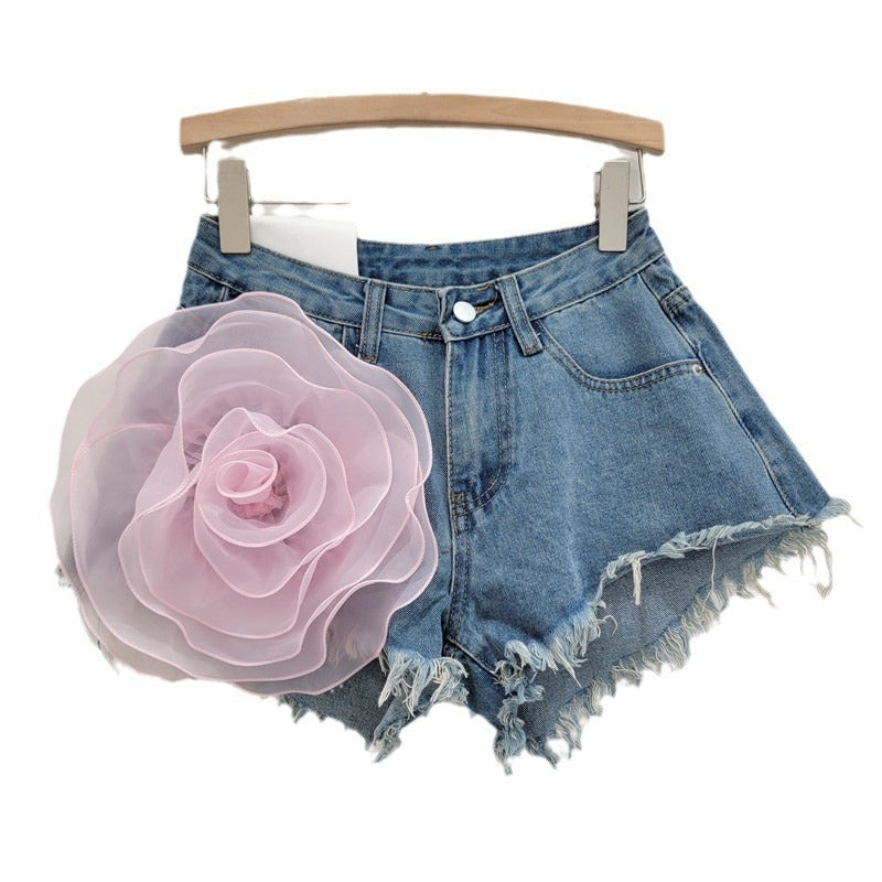 Damen-Jeansshorts mit dreidimensionalen Blumen