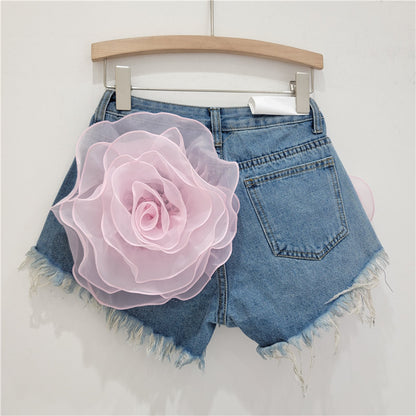 Damen-Jeansshorts mit dreidimensionalen Blumen