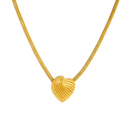 Fashion Vintage Gold-plated Striped Love Mesh Necklace