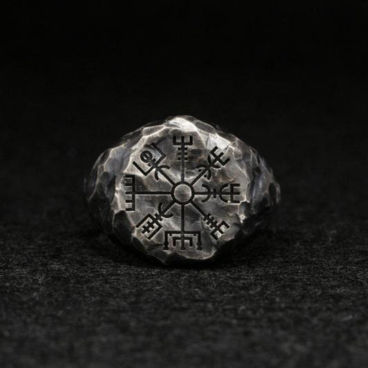 Fashion Retro Carved Compass Ring