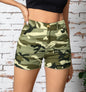 Shorts mit verwaschenem Camouflage-Druck und aufgestickter Tasche und Nähten