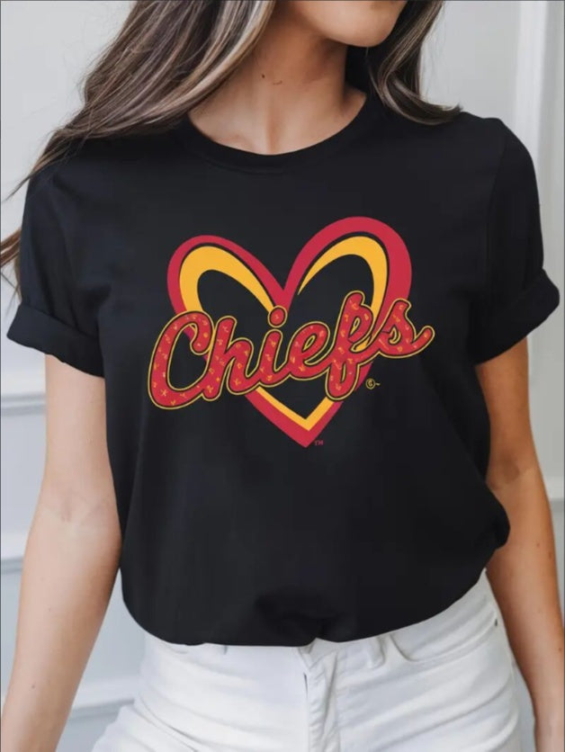 KC, Football Graphic Print T-Shirt - Crew Neck, A Comfortable Women's Short-sleeved Crew Neck T-shirt For Everyday Wear And Stylish Layering