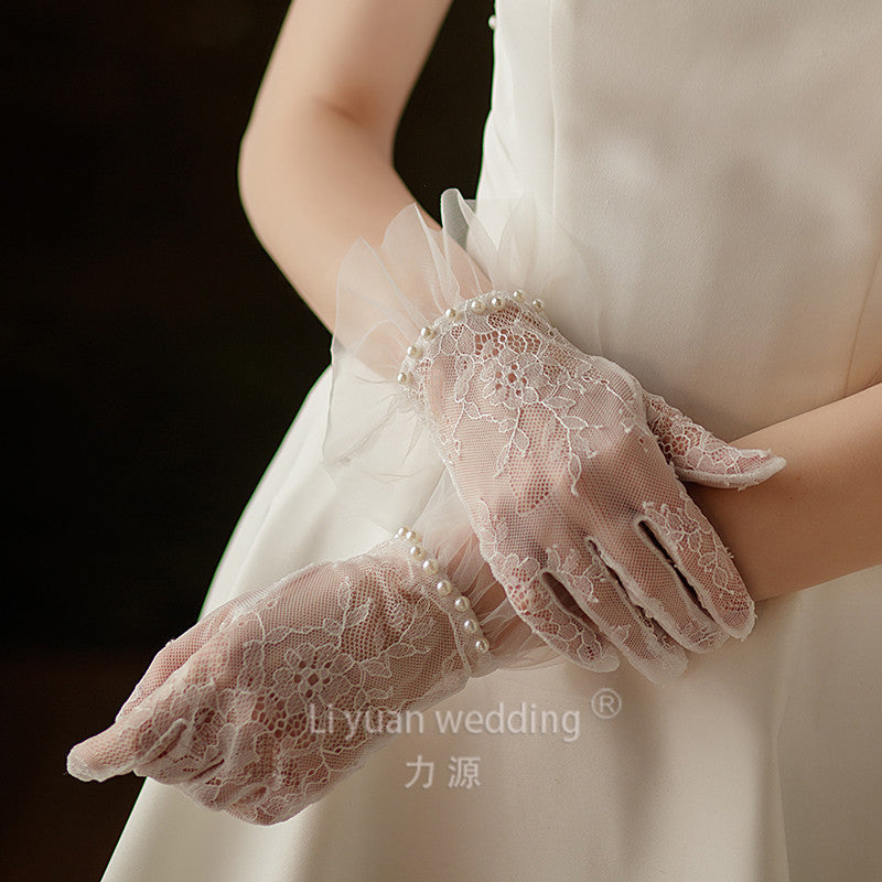 Women's Exquisite Lace Pearl Gloves